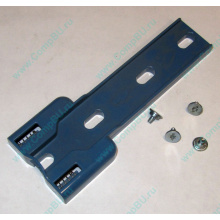 Синий пластмассовый фиксатор-защёлка HP 224981-001 для 5.25" устройств в HP ML370 (Архангельск)